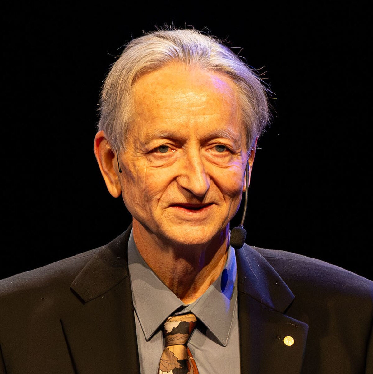 杰弗里·辛顿 · Geoffrey Hinton